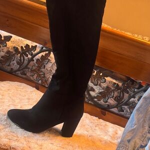 Elegant Black Women's Boots